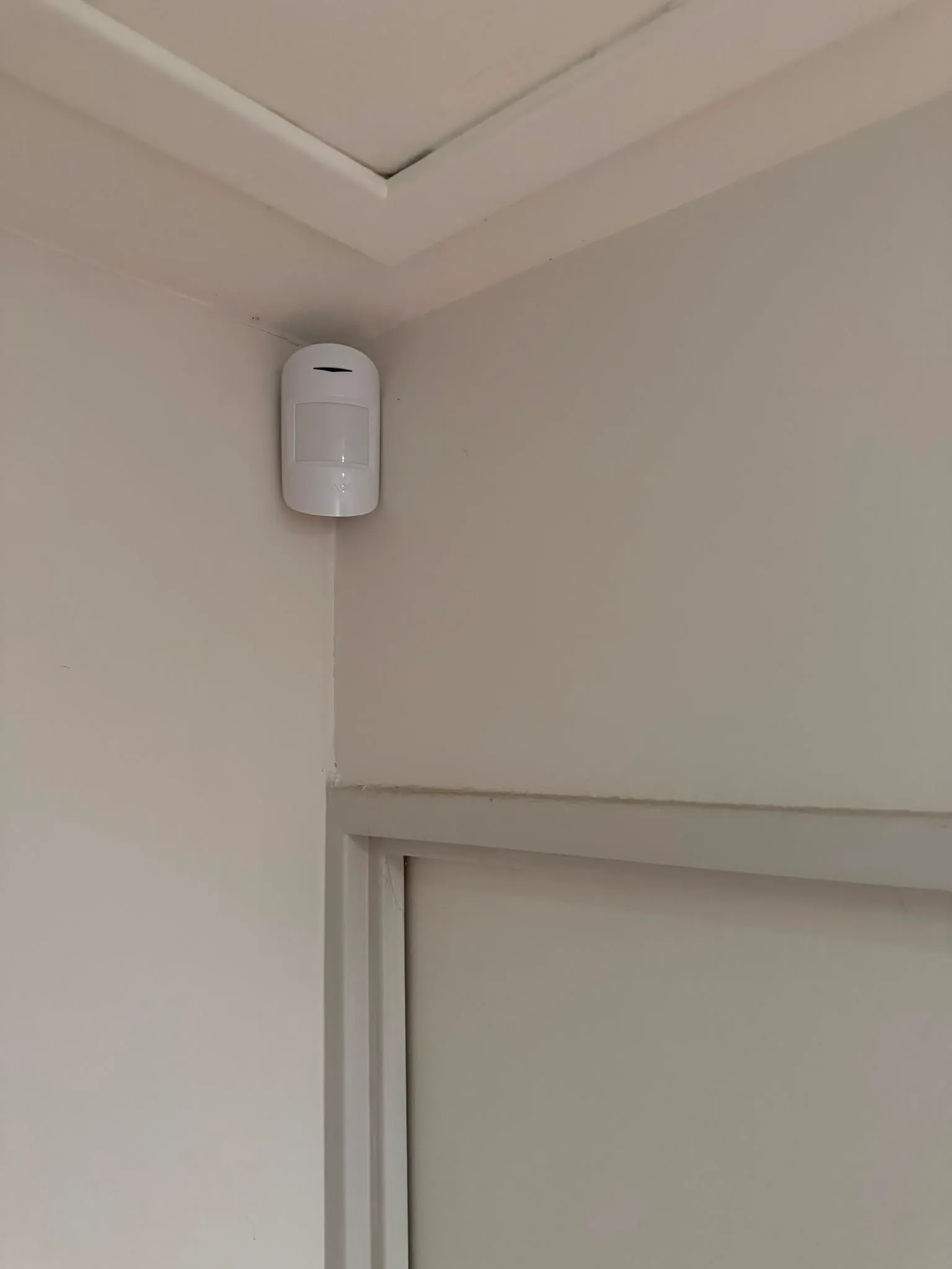 Alarme AJAX installée par Sierra Sécurité